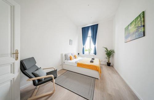 Wahring Apartment | Spacious 75 m² Family Haven near Nussdorferstrasse U6