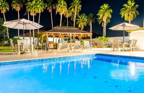 Palma Sola House | 75 Palms: Spacious Retreat with Pool, Spa & Game Room