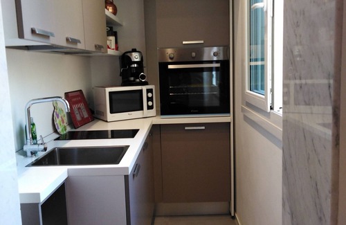 Old Town Apartment | Inviting 75 sqm Apartment Near Bari's Top Attractions