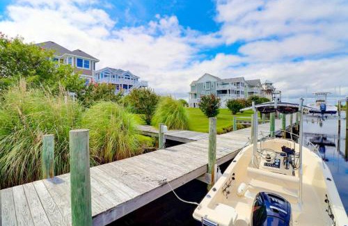 Manteo House | Indulge in Relaxation at 7500 Soundscape Canalfront