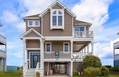 Manteo House | Indulge in Relaxation at 7500 Soundscape Canalfront