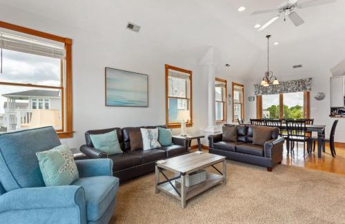 Manteo House | Indulge in Relaxation at 7500 Soundscape Canalfront