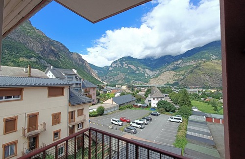 Saint-Jean-de-Maurienne Condo | 75m² apartment in Saint-Jean-de-Maurienne