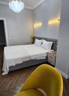 Almaty Apartment | Enjoy Panoramic Views of the Mountains from Your Room