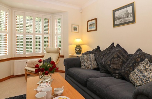 Stonehaven Cottage | 77 MALCOLM'S MOUNT WEST, with a garden in Stonehaven