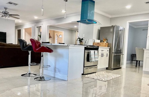 Sharpstown House | 77036 - Beautiful Central Southwest Home