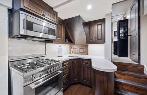 Austin Apartment | Experience 7744 Ranch Hotel: Pet-Friendly with Spa & Pool