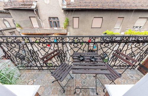Erzsebetvaros Apartment | 78 sqm Downtown Designer Boho Loft - Astoria