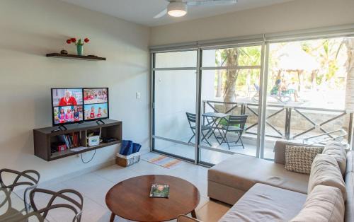 Progreso Municipality Apartment | 78796 Cozy unit by the Pool, Fiber Optic, 70m to Ocean