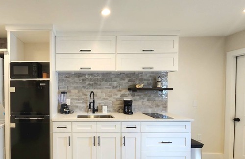 Clearwater Cabin | Unforgettable Stay at The Summer Loft - Guest Rated 9.8