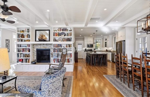 The Pines House | Spacious 7-Bedroom House Steps from the Beach with Pool