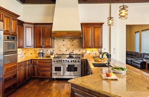 Templeton House | Enchanting 7BR Farmhouse & Barn Estate with Pool and Spa