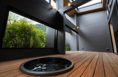 Fujikawaguchiko Hotel | Experience 7c Villa and Winery with Hot Tub & Gourmet Dining