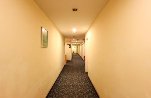 Guangzhou Hotel | Budget-Friendly Stay Near Meihuayuan Metro Station