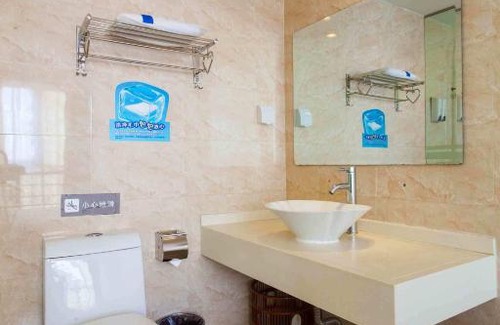 Liwan Hotel | Discover 7Days Inn Guangzhou Shangxia Jiu Rd for Families