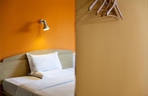 Longgang Hotel | Budget-Friendly Stay at 7Days Inn Shenzhen Ping Shan Road