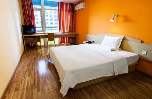 Longgang Hotel | Budget-Friendly Stay at 7Days Inn Shenzhen Ping Shan Road