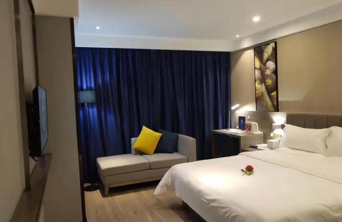 Lianhu Hotel | Budget-Friendly Stay at 7Days Inn Xi'an Northwest University