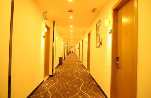 Shihezi Hotel | Budget-Friendly Stay at 7Days Premium Shihezi Recreation Plaza