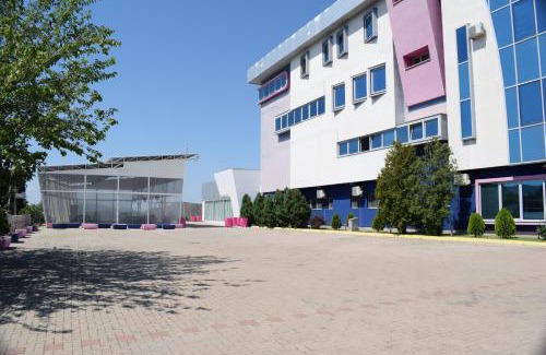 Stip Hotel | Perfect Venue for Memorable Weddings & Events at 7even