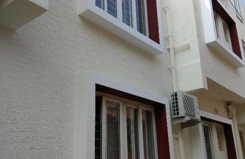 Velachery House | Comfortable 7Hills Service Apartment for Your Next Stay