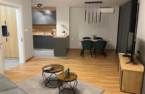 Plovdiv Center Apartment | Pet & Child Friendly Stay Near City Garden - 4-Star Comfort