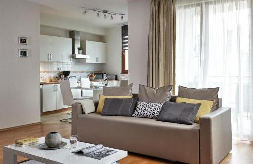 Erzsebetvaros Apartment | Discover 7Seasons Apartments Budapest: Family-Friendly Comfort