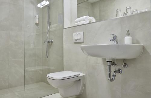 Erzsebetvaros Apartment | Discover 7Seasons Apartments Budapest: Family-Friendly Comfort