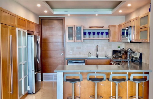 Puerto Penasco Condo | Beautiful Beachfront Condo with Pool & Ocean Views in Puerto Peñasco