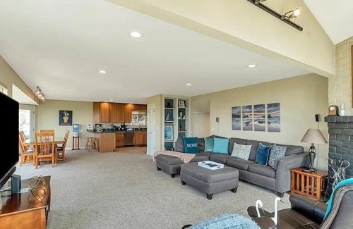 Bodega Bay House | 7th Heaven: Breathtaking Ocean Views and Family-Friendly Amenities