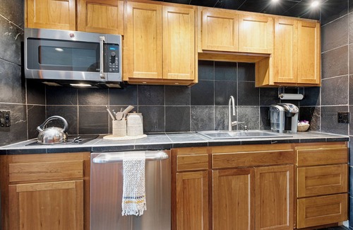 Southern Crossing House | Explore 7th Mtn Resort Condo with Pool, Spa & Family Fun