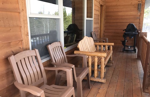 Coram Cabin | Discover Montana Mountain Glory: 7th Night Free & Views!
