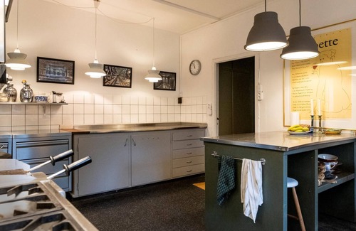 Bøtø By House | Spacious 8-Bedroom Retreat with Spa in Væggerløse
