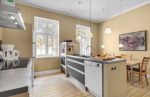 Kvaerndrup House | Experience a Memorable Stay at Rubjerg Manor Near Egeskov