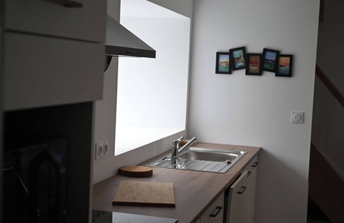 Concarneau House | 8-bedroom house(sleeps 16), near Concarneau walled town, 200m from the sea