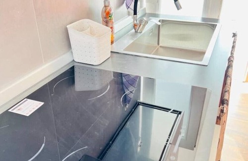 Anzio Apartment | Ideal Family Retreat with Hot Tub and Kitchen Amenities