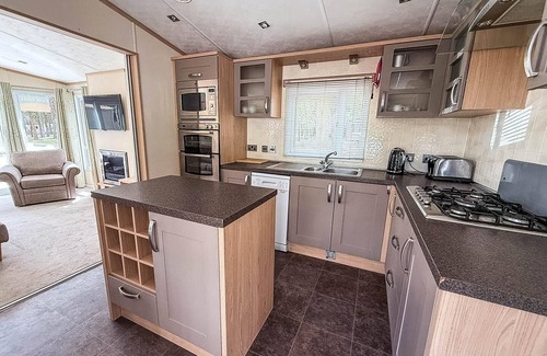 Belton House | Pet-Friendly 8 Berth Caravan at Wild Duck Holiday Park