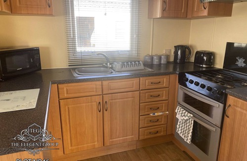 Skegness House | Family-Friendly 8 Berth Caravan at Coastfields Leisure