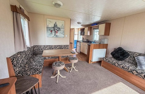 Louth House | Spacious 8 Berth Caravan with Decking at Sunnydale, Lincolnshire
