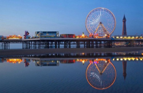 Blackpool Other | Family-Friendly 8 Berth Static Caravan at Haven Marton Mere