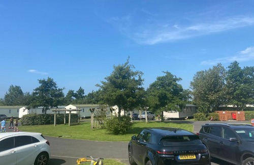Blackpool Other | Family-Friendly 8 Berth Static Caravan at Haven Marton Mere