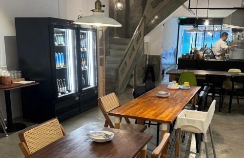 Hengchun Old Town Bed & Breakfast | Guest Rated 10/10 at 8 Door老宅民宿: Family-Friendly Escape