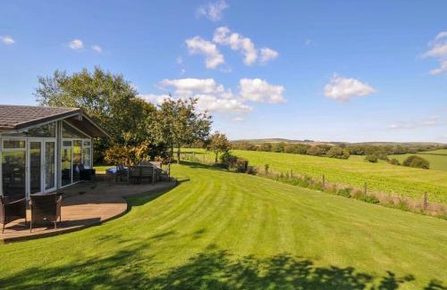 Dobwalls House | Experience 8 Horizon View: Pet-Friendly & Perfect for Families