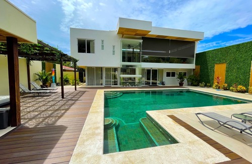 Barrio Ricos y Famosos Villa | Modern Private Compound with 8 Master Bedrooms & Spa Access