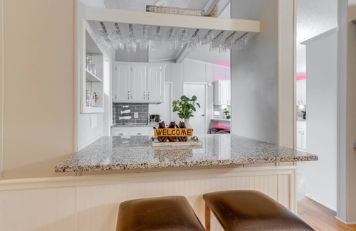 Linn Creek House | Idyllic Linn Creek Home with Lake Views Near the Beach