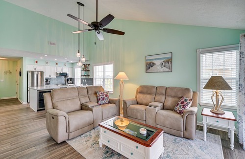 Waterford Plantation Condo | 8 Mi to Boardwalk: Myrtle Beach Condo Near Golfing