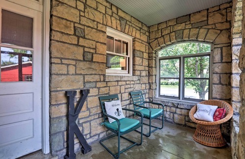 Strathmoor Village House | Inviting Louisville Home: Steps from Dining and Spa