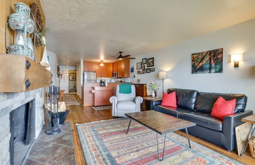 Dillon Condo | Experience Dillion Getaway: Balcony, Grill & Pool Access!