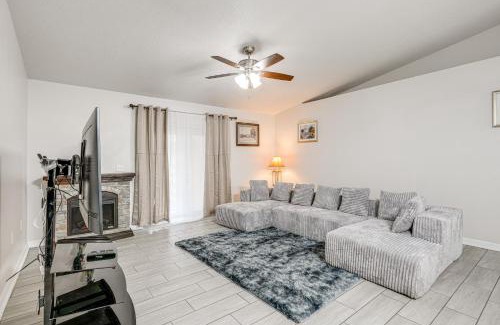 Lakeland - Winter Haven House | 8 Mi to Legoland Winter Haven Home with Lanai!
