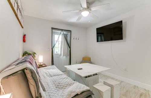 Eisenhower House | 8 Mi to Manatee Park Cozy Getaway in Lehigh Acres